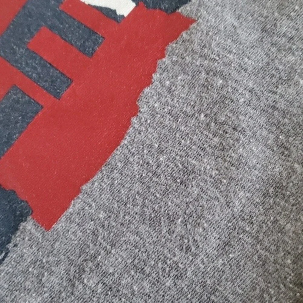 Vans Off The Wall Women's X Captain Marvel Ringer Tee T-Shirt in Grey Racing Red - Picture 6 of 6